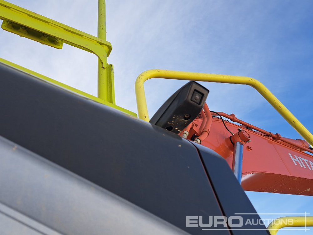 Kettenbagger 2022 Hitachi ZX225USLC-7: das Bild 36