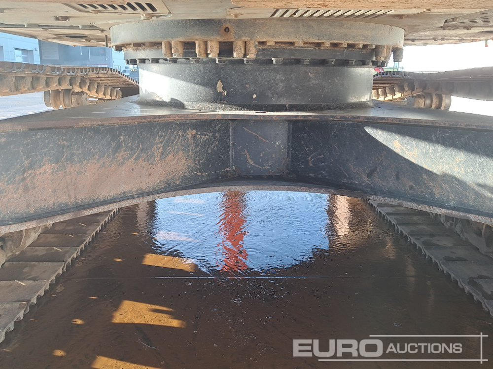 Kettenbagger 2022 Hitachi ZX225USLC-7: das Bild 17