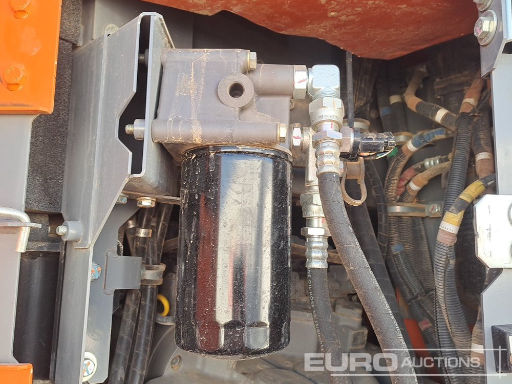 Kettenbagger 2022 Hitachi ZX225USLC-7: das Bild 41