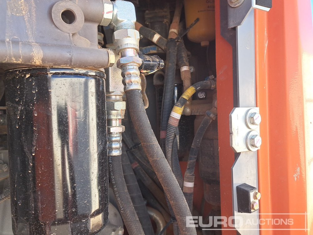 Kettenbagger 2022 Hitachi ZX225USLC-7: das Bild 43