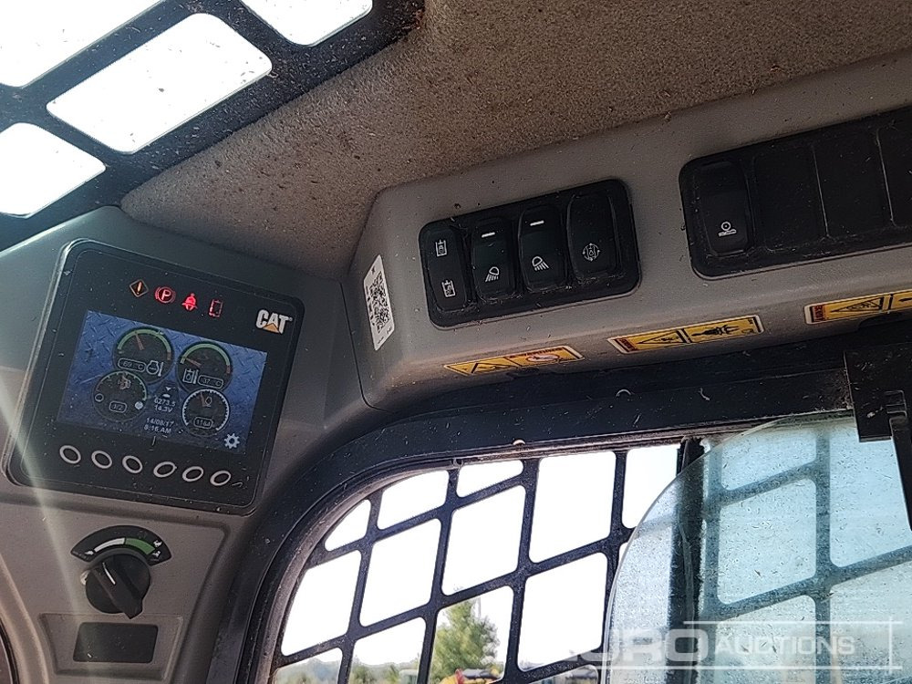 Kompaktlader 2023 CAT 246D3: das Bild 21 Kompaktlader 2023 CAT 246D3: das Bild 21