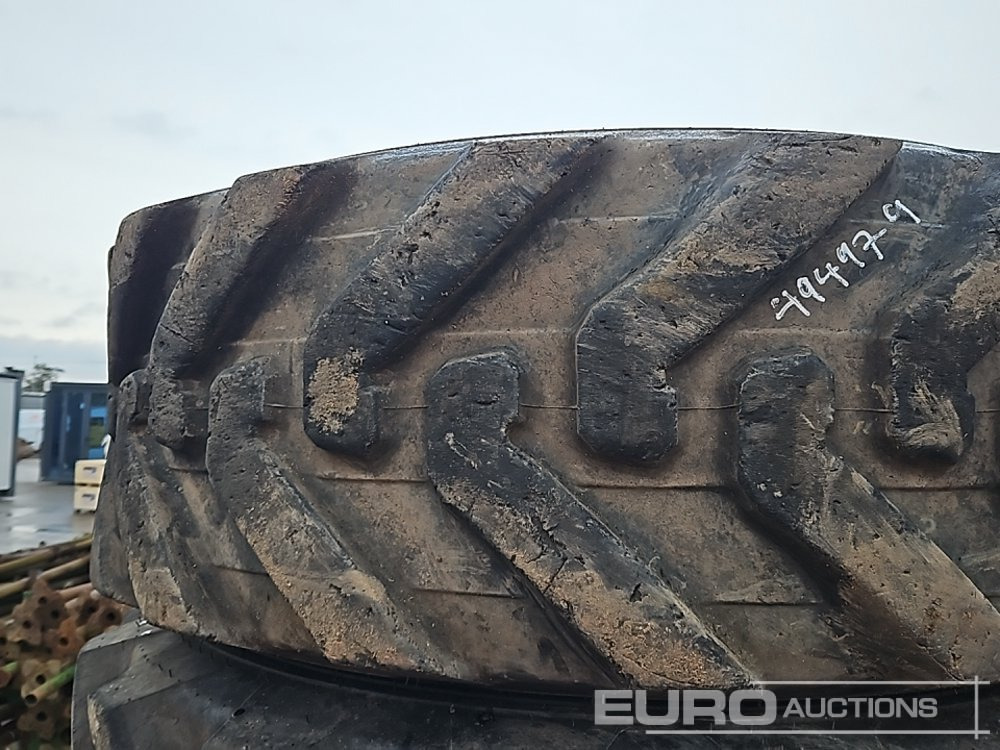 Alliance 400/80-24 Tyre (4 of) - Reifen: das Bild 5 Alliance 400/80-24 Tyre (4 of) - Reifen: das Bild 5