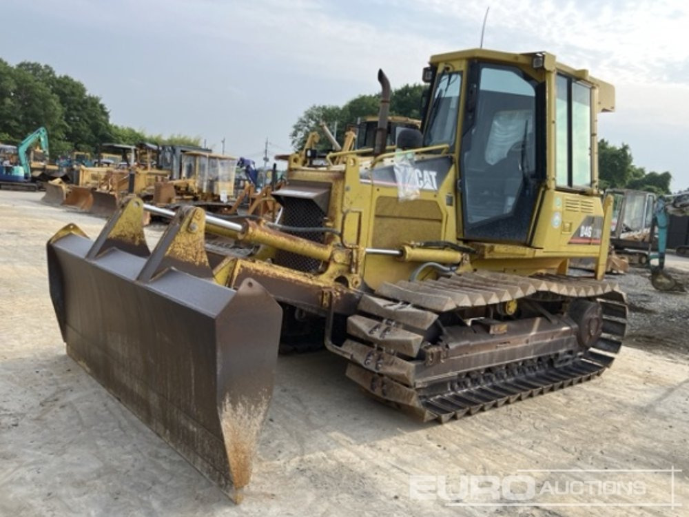CAT D4G - Bulldozer: das Bild 3 CAT D4G - Bulldozer: das Bild 3