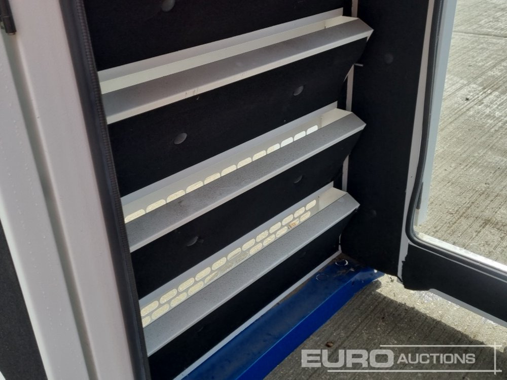 Baugeräte Canopy to suit Generator: das Bild 16