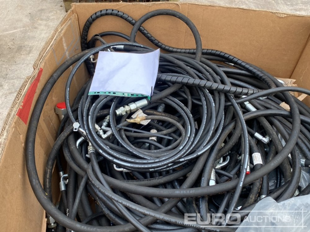 Pallet of Hydraulic Hoses - Ersatzteile für Baumaschine: das Bild 4 Pallet of Hydraulic Hoses - Ersatzteile für Baumaschine: das Bild 4