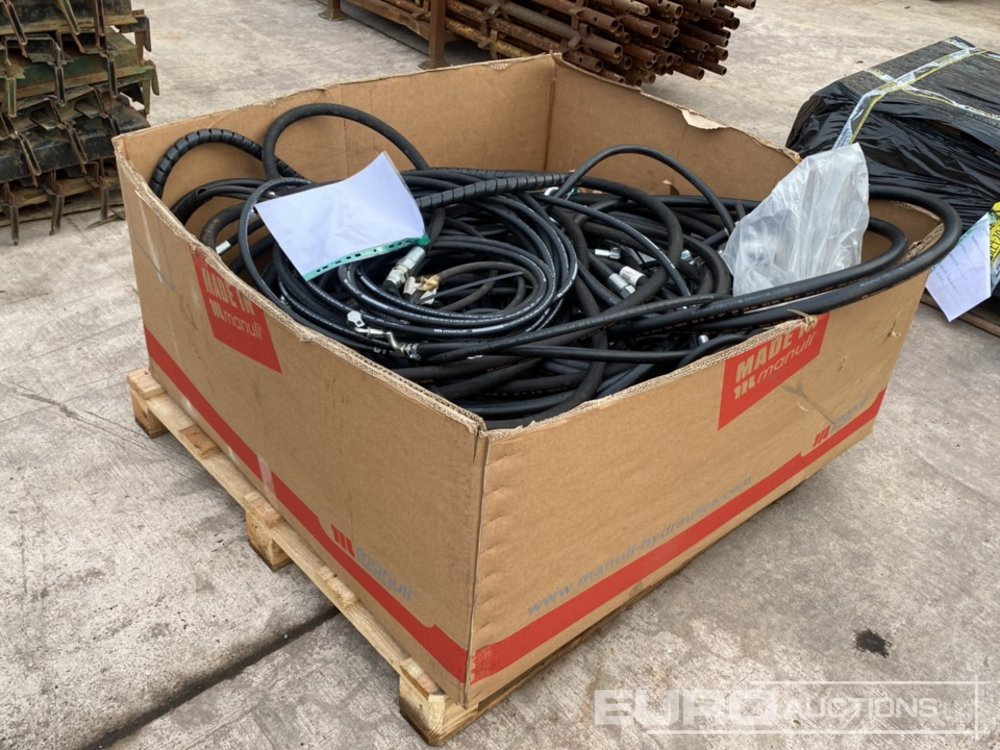 Pallet of Hydraulic Hoses - Ersatzteile für Baumaschine: das Bild 1 Pallet of Hydraulic Hoses - Ersatzteile für Baumaschine: das Bild 1