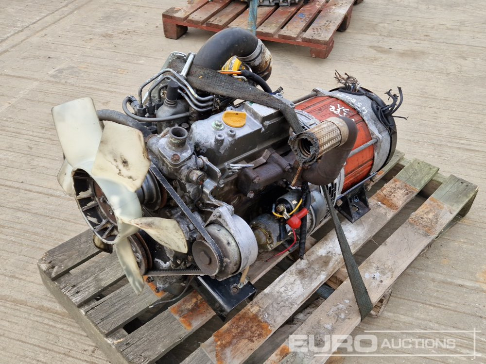 Generator, 3 Cylinder Engine - Stromgenerator: das Bild 1 Generator, 3 Cylinder Engine - Stromgenerator: das Bild 1