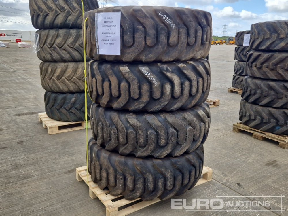 Goodyear 15.5-25 Tyre (4 of) - Reifen: das Bild 1 Goodyear 15.5-25 Tyre (4 of) - Reifen: das Bild 1