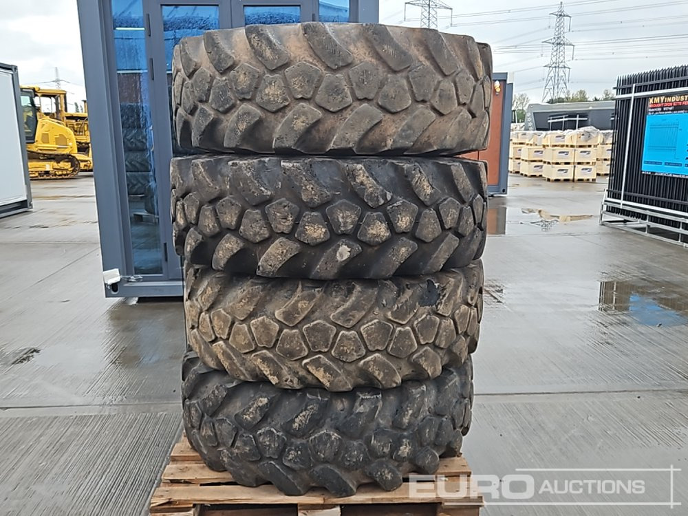 JCB 15.5-25 Tyre (4 of) - Reifen: das Bild 4 JCB 15.5-25 Tyre (4 of) - Reifen: das Bild 4
