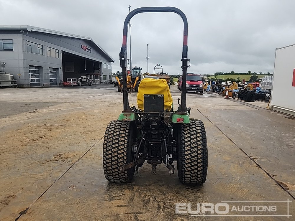 John Deere 2520 - Kleintraktor: das Bild 4 John Deere 2520 - Kleintraktor: das Bild 4