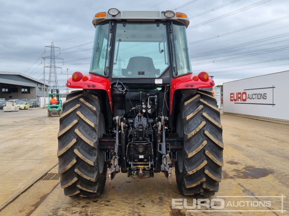 Massey Ferguson 5460 - Traktor: das Bild 4 Massey Ferguson 5460 - Traktor: das Bild 4