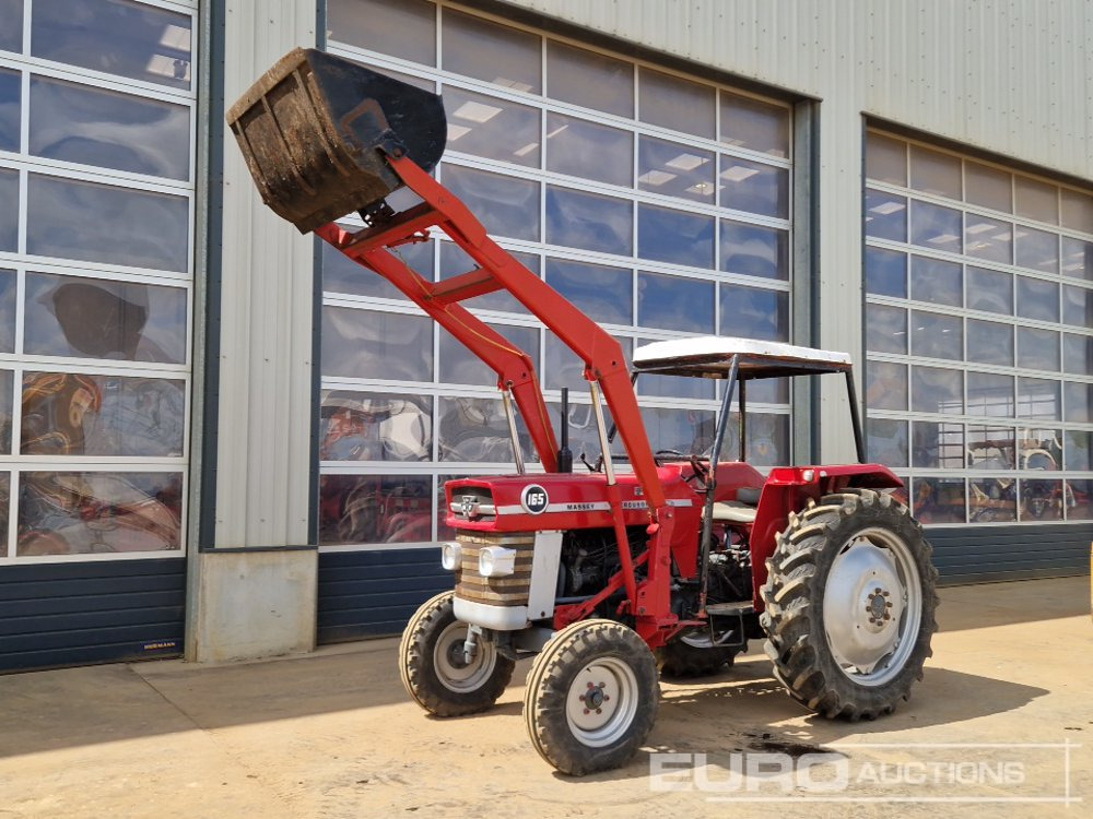 Massey Ferguson MF165 - Traktor: das Bild 1 Massey Ferguson MF165 - Traktor: das Bild 1