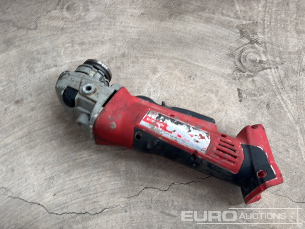 Milwaukee HD18 AG115 Cordless Grinder (Body & Case Only) - Baugeräte: das Bild 3 Milwaukee HD18 AG115 Cordless Grinder (Body & Case Only) - Baugeräte: das Bild 3