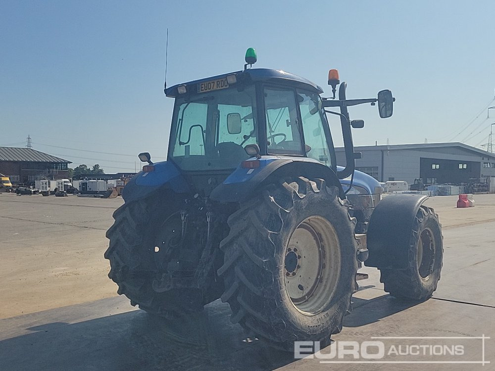 New Holland TM155 - Traktor: das Bild 5 New Holland TM155 - Traktor: das Bild 5