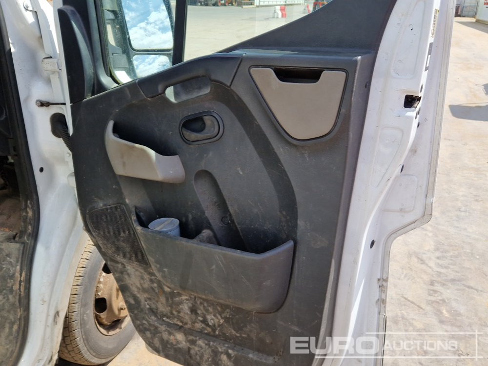 Pritsche Transporter Renault DCI 150: das Bild 26