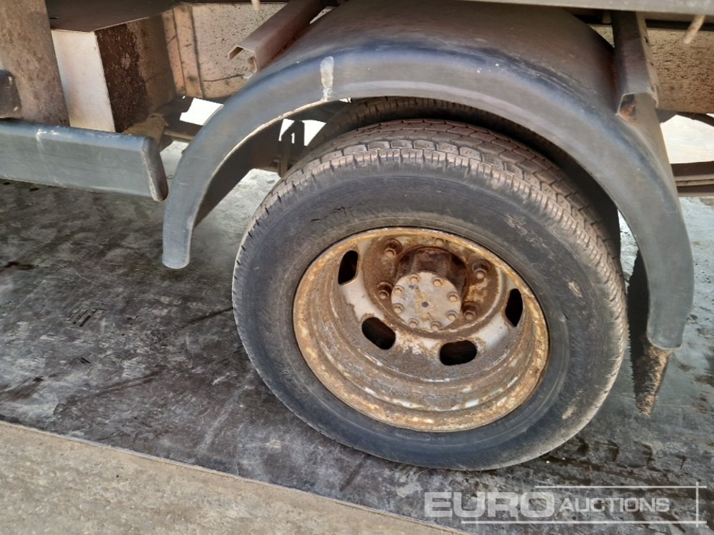 Pritsche Transporter Renault DCI 150: das Bild 10