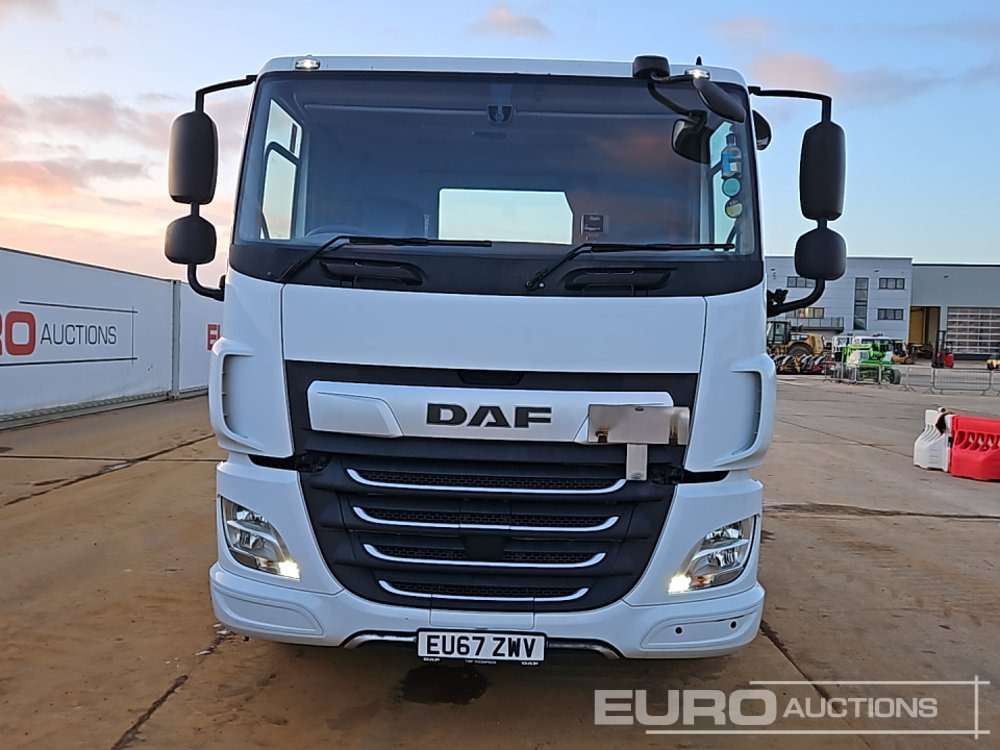 Sattelzugmaschine 2017 DAF CF450: das Bild 8