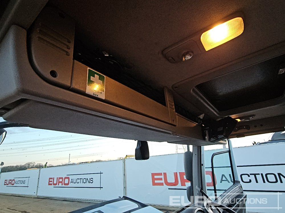 Sattelzugmaschine 2017 DAF CF450: das Bild 46