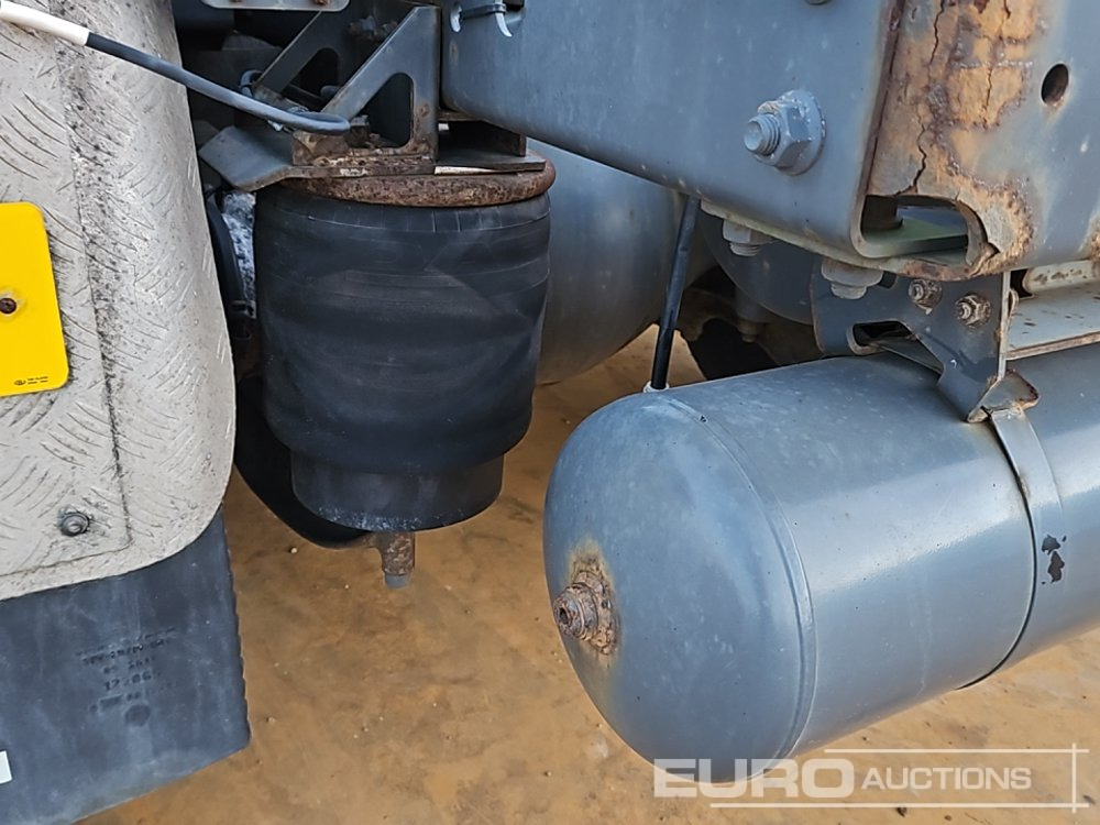 Sattelzugmaschine 2017 DAF CF450: das Bild 38