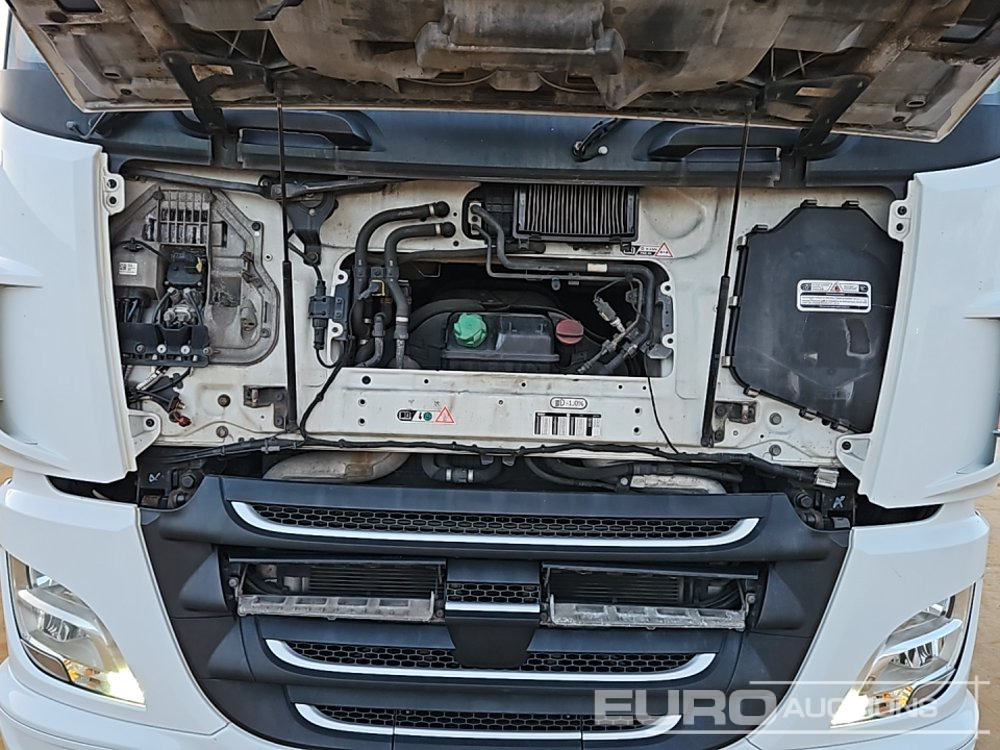 Sattelzugmaschine 2017 DAF CF450: das Bild 15