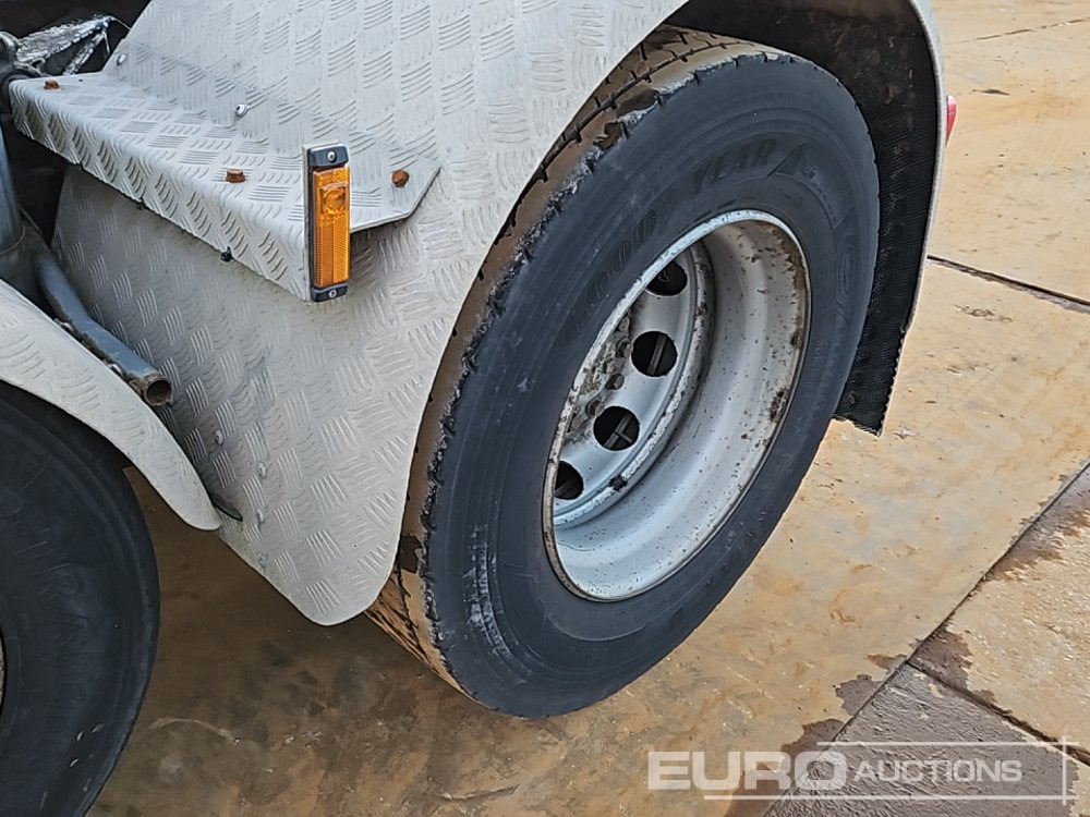 Sattelzugmaschine 2017 DAF CF450: das Bild 11