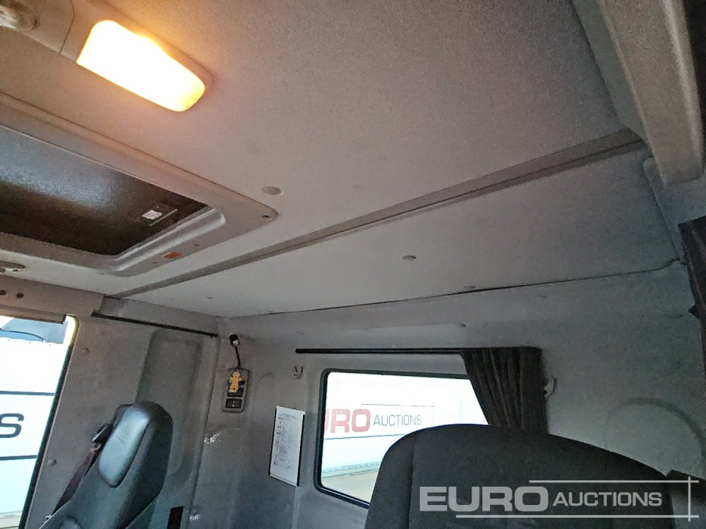 Sattelzugmaschine 2017 DAF CF450: das Bild 47