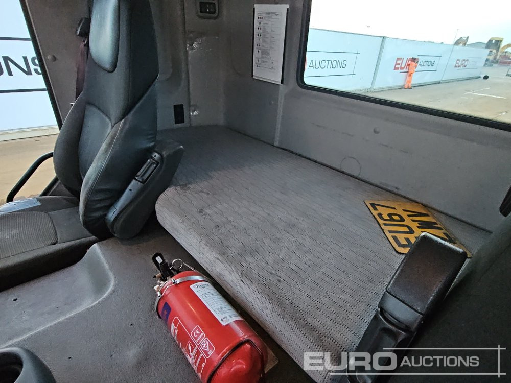 Sattelzugmaschine 2017 DAF CF450: das Bild 48