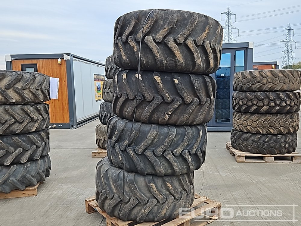 Starco 405/70-20 Tyre (4 of) - Reifen: das Bild 3 Starco 405/70-20 Tyre (4 of) - Reifen: das Bild 3