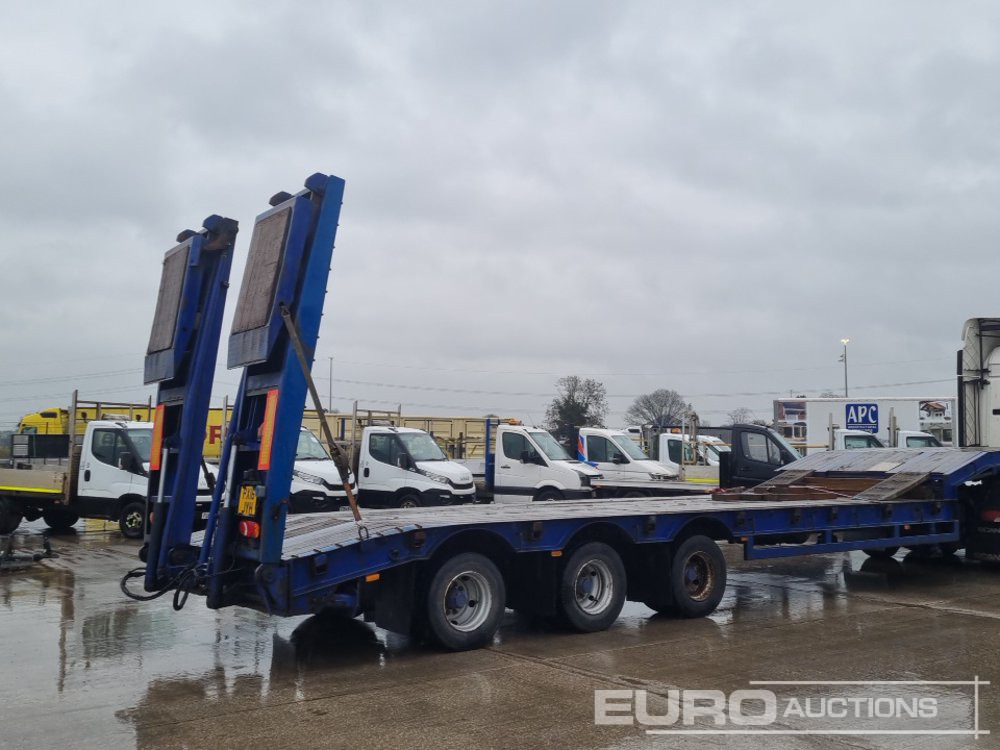 Tirsan Tri Axle Step Frame Low Loader Trailer, Neck Ramps, Out Riggers, Hydraulic Flip Toe Ramps - Tieflader Auflieger: das Bild 5 Tirsan Tri Axle Step Frame Low Loader Trailer, Neck Ramps, Out Riggers, Hydraulic Flip Toe Ramps - Tieflader Auflieger: das Bild 5