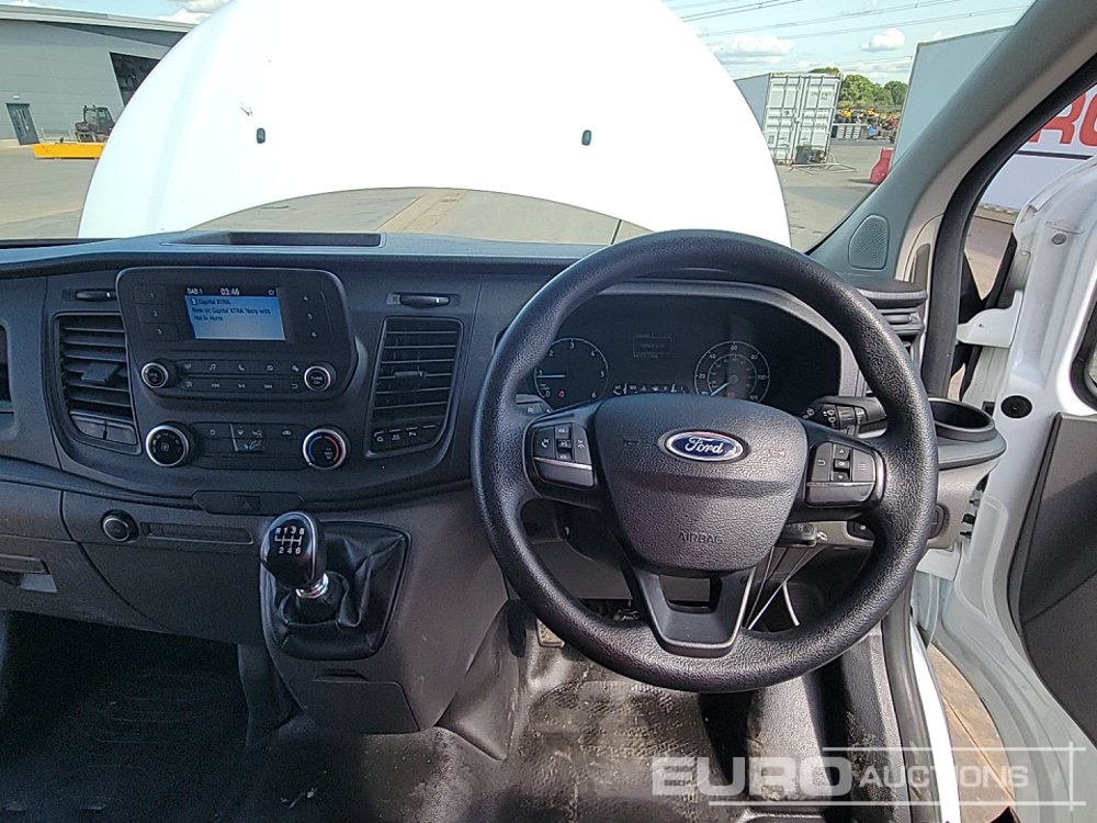 Transporter 2021 Ford Transit Custom 300: das Bild 31