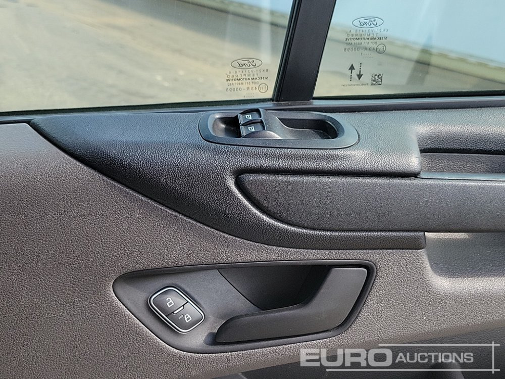 Transporter 2021 Ford Transit Custom 300: das Bild 35