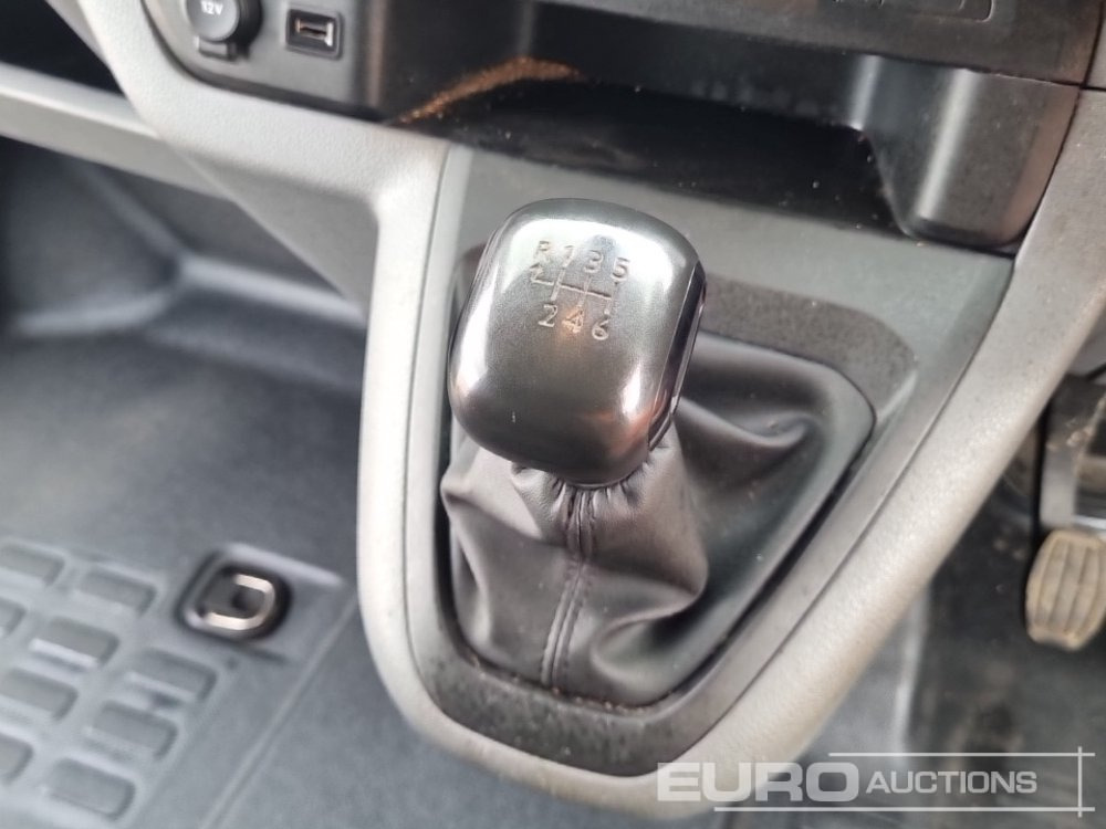 Transporter 2022 Peugeot Expert: das Bild 32