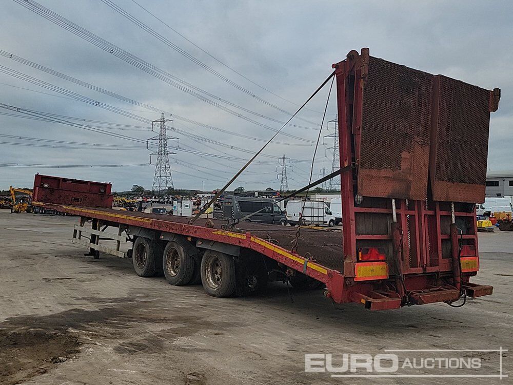 Tri Axle Low Loader Trailer, Winch, Hydraulic Ramp (Rar Axle Dragging) (Cannot Be Reconsigned) - Tieflader Auflieger: das Bild 3 Tri Axle Low Loader Trailer, Winch, Hydraulic Ramp (Rar Axle Dragging) (Cannot Be Reconsigned) - Tieflader Auflieger: das Bild 3