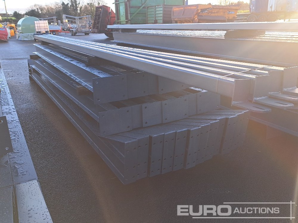 Unused 100' x 40' x 16.5' Steel Frame Building, 12.5 Roof Pitch, Purlin Cleats, Roof Bracing - Wohncontainer: das Bild 2 Unused 100' x 40' x 16.5' Steel Frame Building, 12.5 Roof Pitch, Purlin Cleats, Roof Bracing - Wohncontainer: das Bild 2