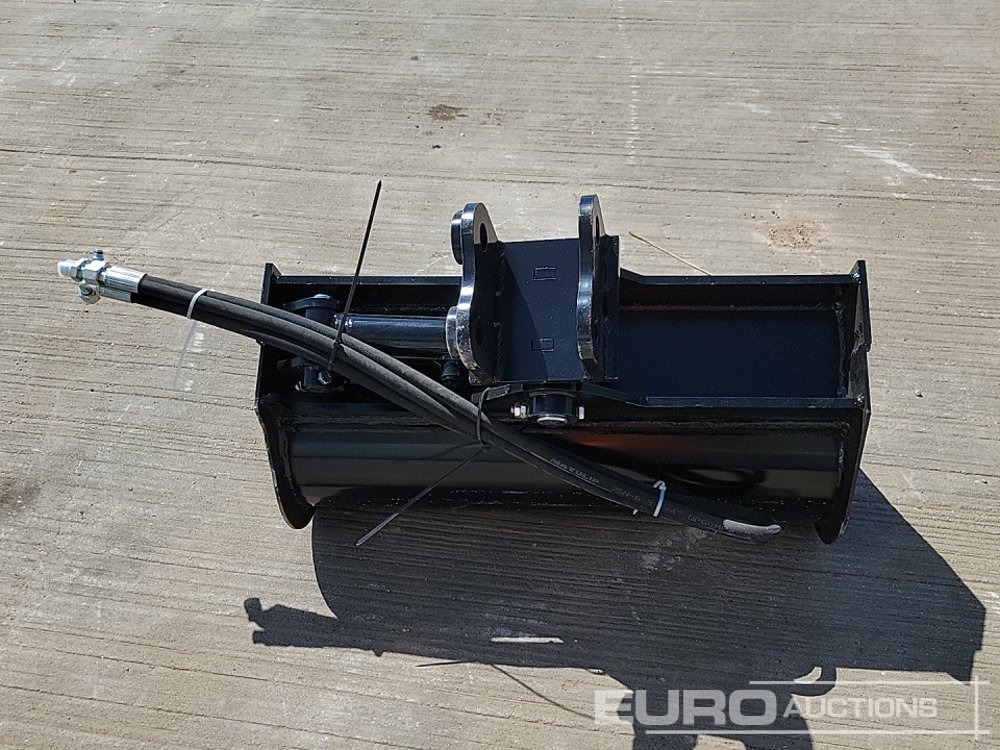 Unused 2025 Captok 24" Hydraulic Tilting Bucket 25mm Pin to suit Mini Excavator - Schaufel: das Bild 4 Unused 2025 Captok 24" Hydraulic Tilting Bucket 25mm Pin to suit Mini Excavator - Schaufel: das Bild 4