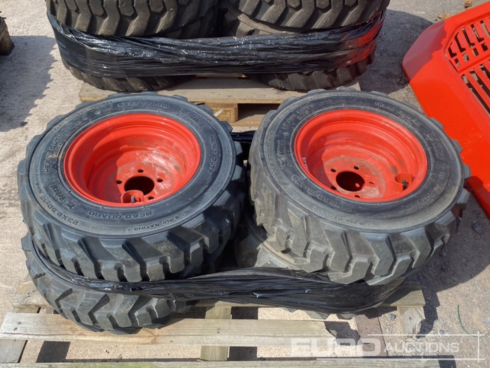 Unused 23x8.50-12 Bobcat Tyre & Rim (4 of) - Reifen: das Bild 2 Unused 23x8.50-12 Bobcat Tyre & Rim (4 of) - Reifen: das Bild 2