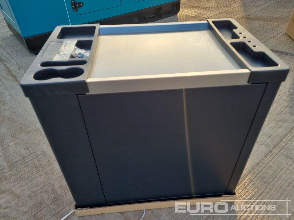 Unused Huttenberg Tool Trollet Set - Werkstattgerät: das Bild 4 Unused Huttenberg Tool Trollet Set - Werkstattgerät: das Bild 4