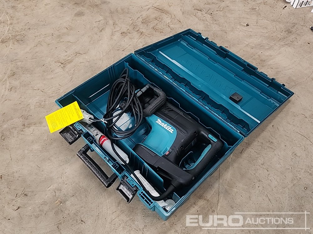 Unused Makita HM1203C Demolition Hammer 110V - Baugeräte: das Bild 1 Unused Makita HM1203C Demolition Hammer 110V - Baugeräte: das Bild 1