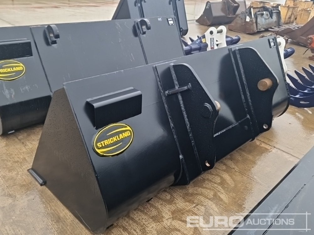 Unused Strickland 90" Loading Bucket to suit Manitou Telehandler - Schaufel: das Bild 2 Unused Strickland 90" Loading Bucket to suit Manitou Telehandler - Schaufel: das Bild 2