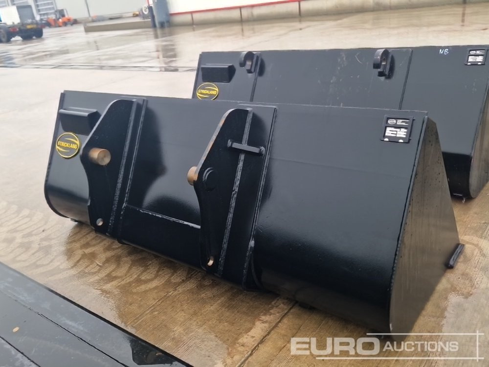 Unused Strickland 90" Loading Bucket to suit Manitou Telehandler - Schaufel: das Bild 3 Unused Strickland 90" Loading Bucket to suit Manitou Telehandler - Schaufel: das Bild 3
