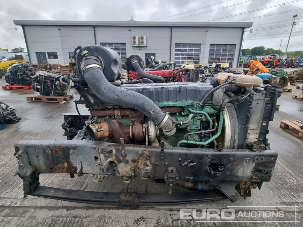 Volvo 6 Cylinder Engine - Motor: das Bild 2 Volvo 6 Cylinder Engine - Motor: das Bild 2