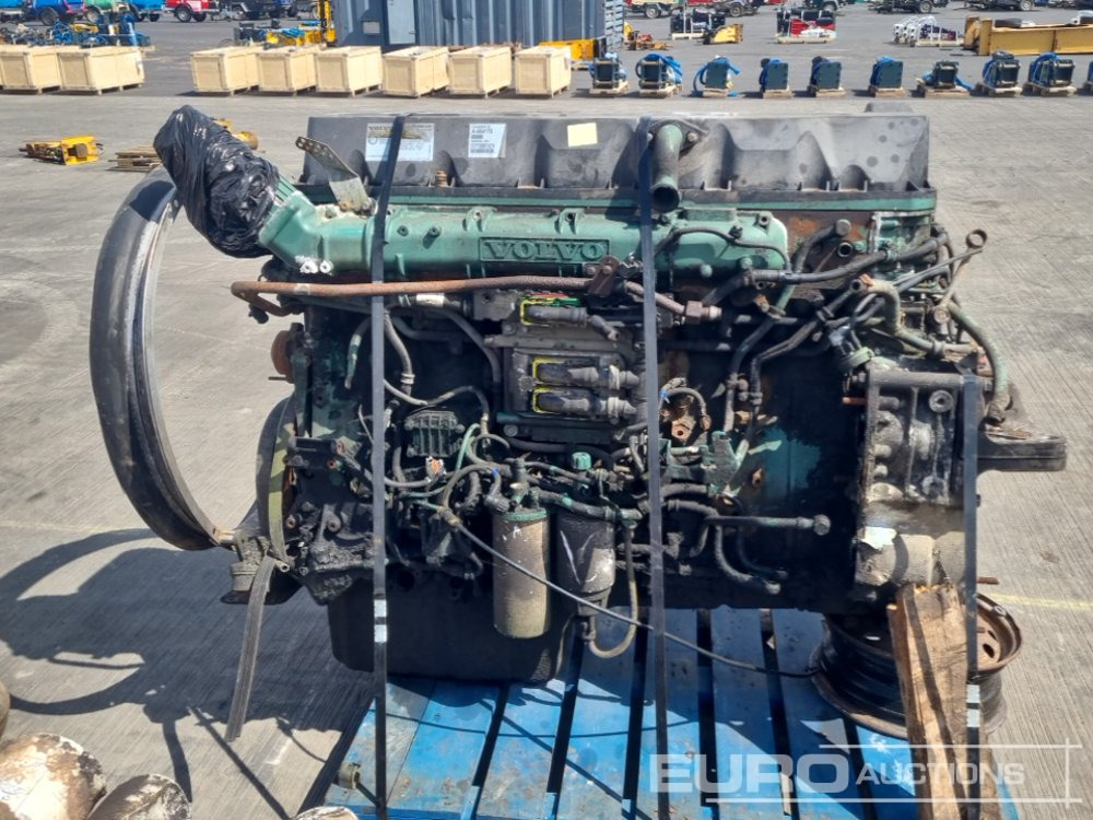 Volvo 6 Cylinder Engine - Motor: das Bild 2 Volvo 6 Cylinder Engine - Motor: das Bild 2