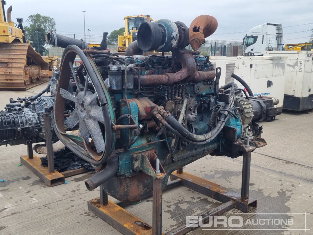 Volvo 6 Cylinder Engine, Pump - Motor: das Bild 5 Volvo 6 Cylinder Engine, Pump - Motor: das Bild 5