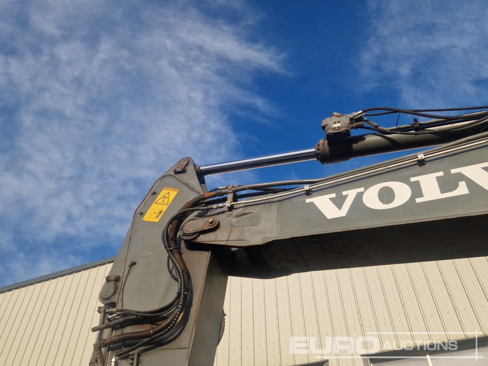 Kettenbagger Volvo EC210BLC: das Bild 18