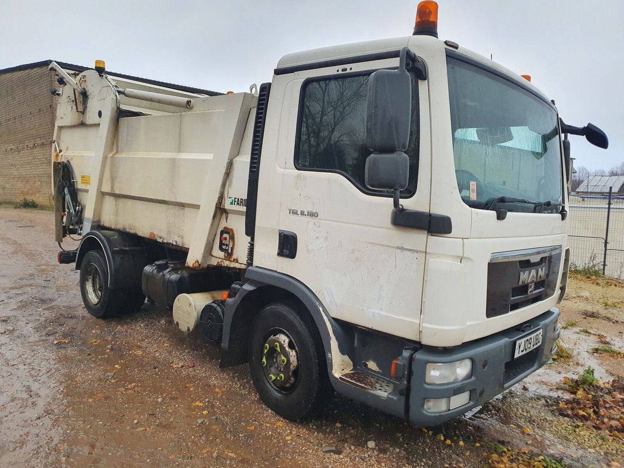 MAN TGL 8.180 - Müllwagen: das Bild 1 MAN TGL 8.180 - Müllwagen: das Bild 1