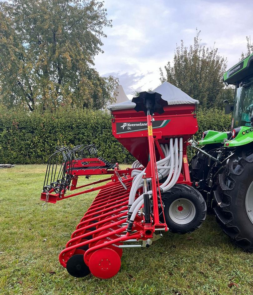 Seminatrice nuova Kverneland DL4 m-32 CX - Sämaschine: das Bild 4 Seminatrice nuova Kverneland DL4 m-32 CX - Sämaschine: das Bild 4