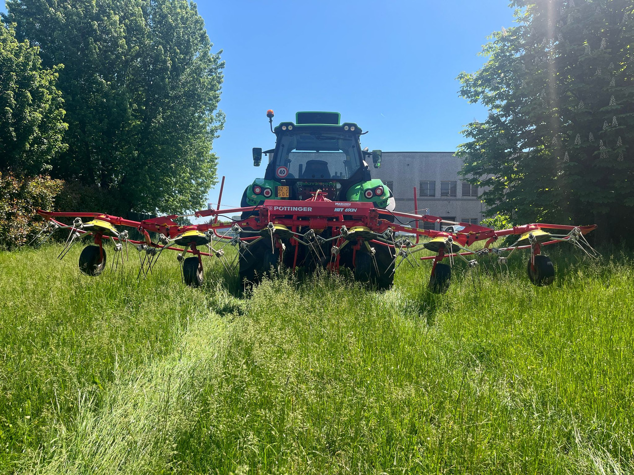 Voltafieno usato Pottinger Hit 690 N - Heuwender/ Wenderechen: das Bild 2 Voltafieno usato Pottinger Hit 690 N - Heuwender/ Wenderechen: das Bild 2