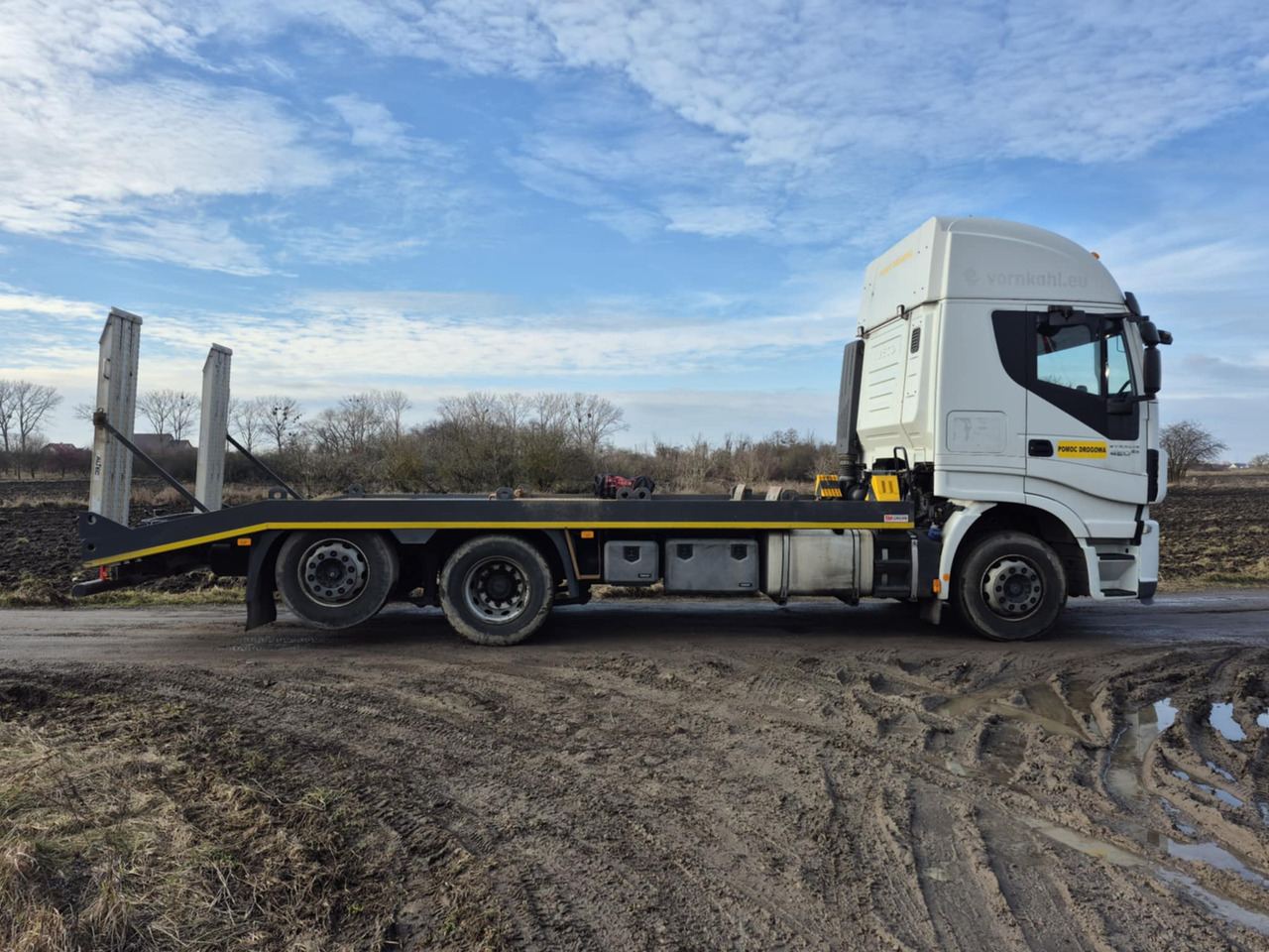 IVECO Stralis 420 - Autotransporter LKW: das Bild 2 IVECO Stralis 420 - Autotransporter LKW: das Bild 2