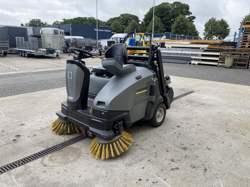 Kärcher KM 105/110 R Bp, Veegmachine, hoogkieper - Kehrmaschine: das Bild 4 Kärcher KM 105/110 R Bp, Veegmachine, hoogkieper - Kehrmaschine: das Bild 4
