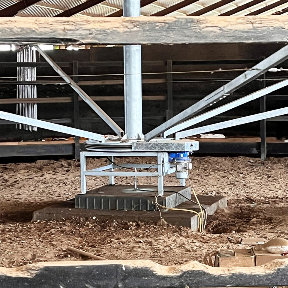 ABC Molenkoning Horse Walker - 20 meter - Se Video! - Fütterungstechnik: das Bild 5 ABC Molenkoning Horse Walker - 20 meter - Se Video! - Fütterungstechnik: das Bild 5